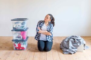 packing seasonal clothes